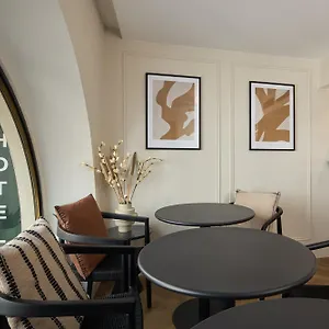 Hotel Elysee Secret, Parijs